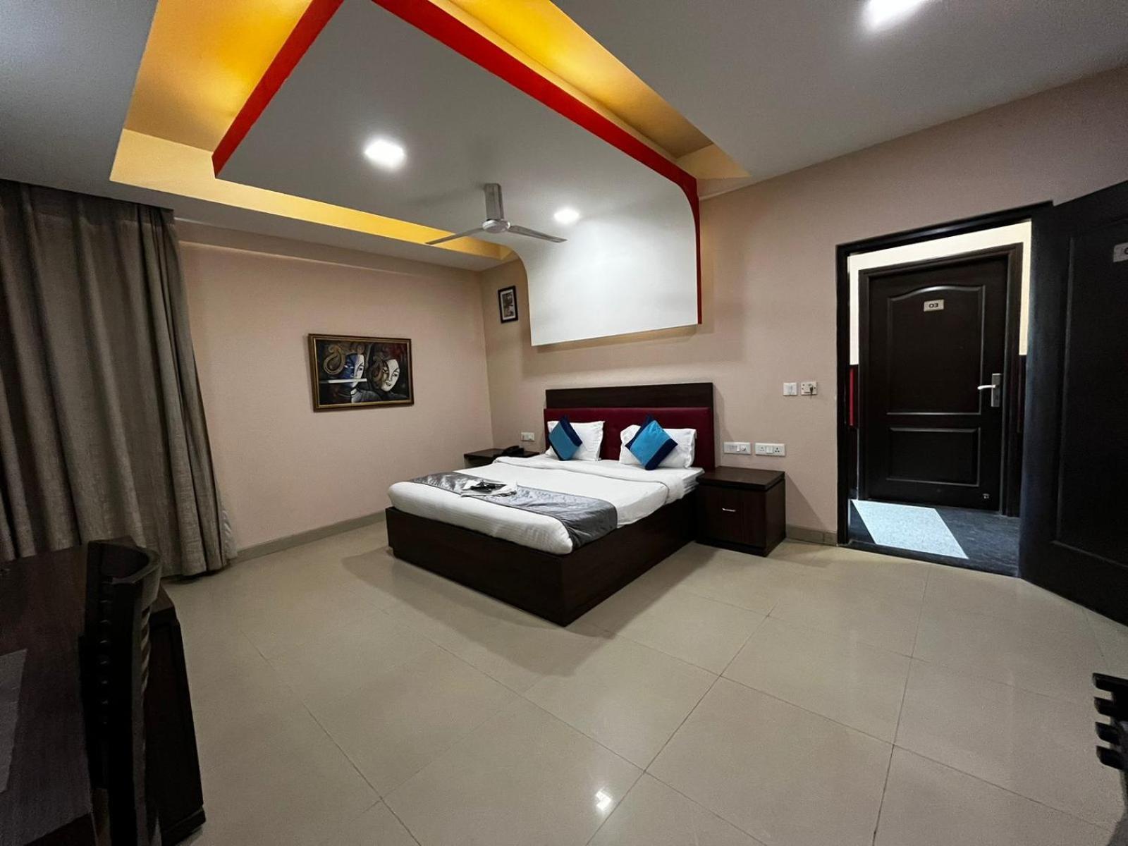 Hotel Mvr Stay By Admire Inn 노이다 외부 사진